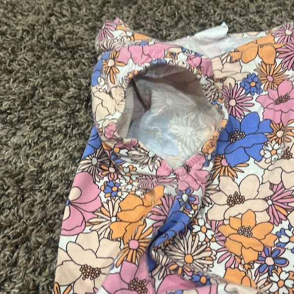 🔥 Zara tee - Picture 3 of 4